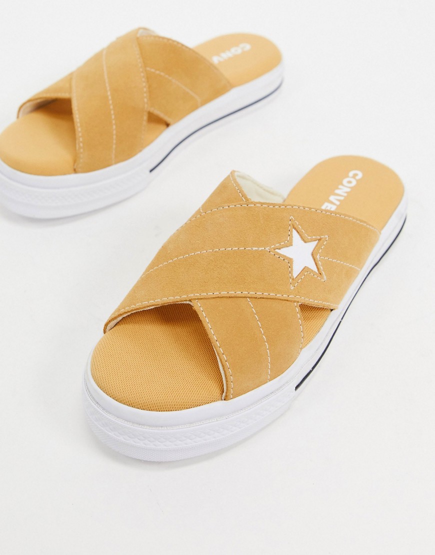 Converse – Gula sandaler med stjärna