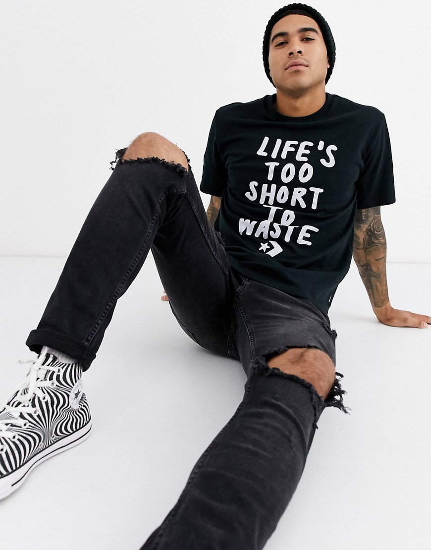 Converse - Life's Too Short - T-shirt nera con logo-Nero