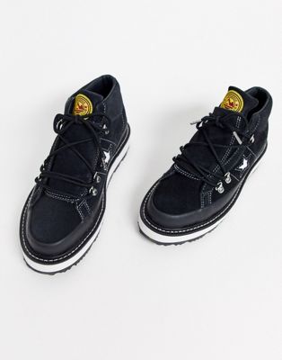 Converse One Star hiker boots in black 