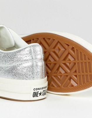 converse one star ox trainer in silver