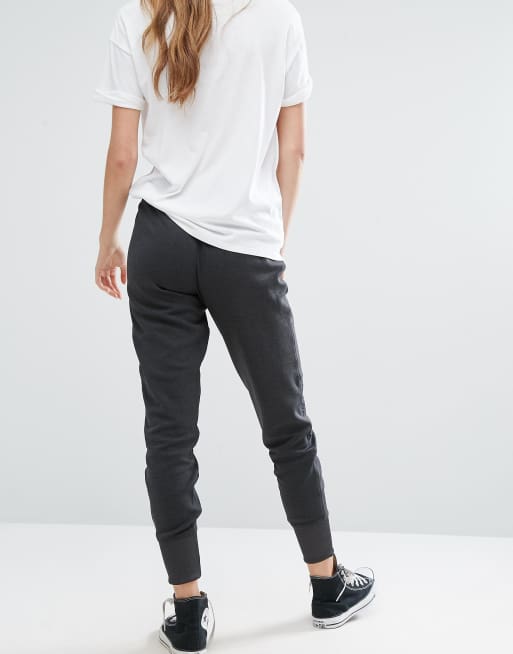 Cerco tuta converse hotsell