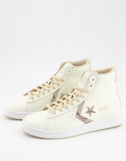 Converse Pro Leather trainers in off white with beige laces