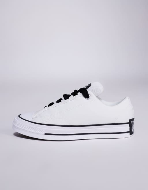 Converse Puff Taylor sneaker in White with Black detail