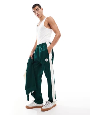 Converse Converse Retro Chuck blocked joggers in green-Black