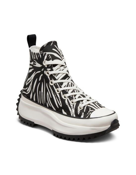 https://images.asos-media.com/products/converse-run-star-hike-sneakers-in-zebra-print/203560556-4?$n_550w$&wid=550&fit=constrain