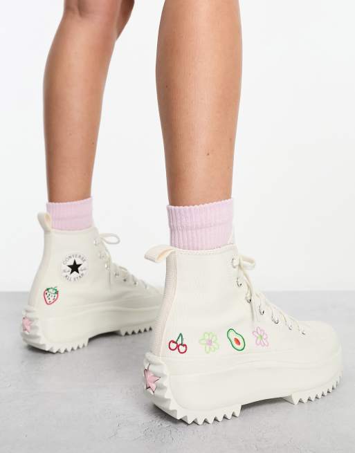Converse – Run Star Hike – Vita sneakers med broderade blommor och frukt, 3 av 4