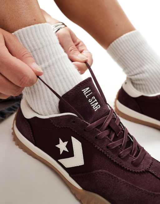 Converse Run Star sneakers in burgundy, 4 of 5