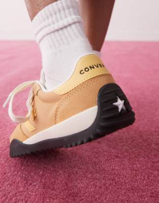 Converse Run Star sneakers in yellow
