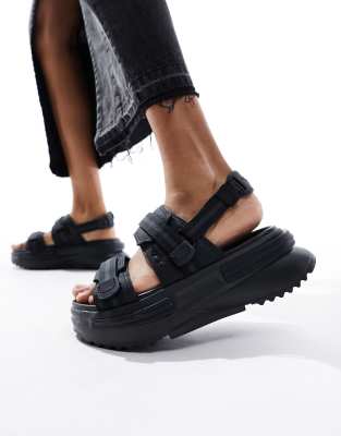 Converse Run Star Utility Sandal Cx In Black