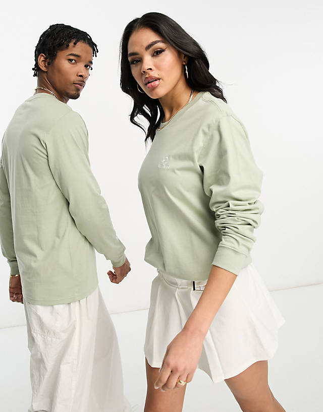 Converse - unisex classic fit long sleeve t-shirt with chevron embroidery in sage - exclusive to asos