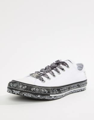 bandana print converse