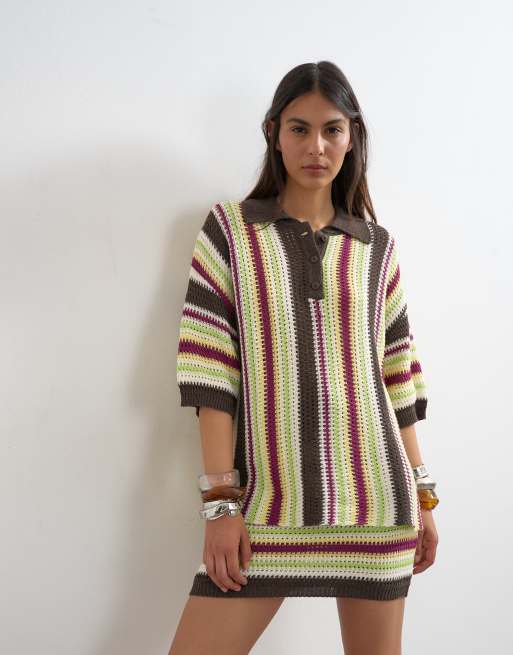 Coordinato in maglia a righe verticali multicolore con polo