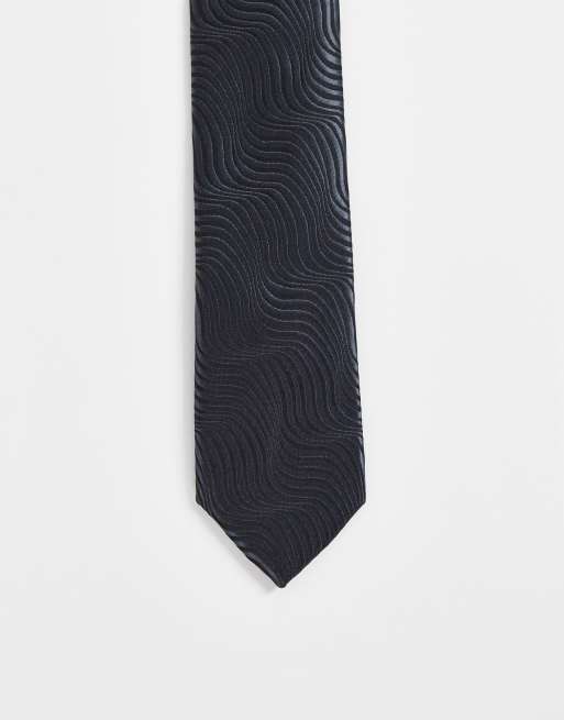Corbata negra con patrón ondulado en el mismo tono de Twisted Tailor