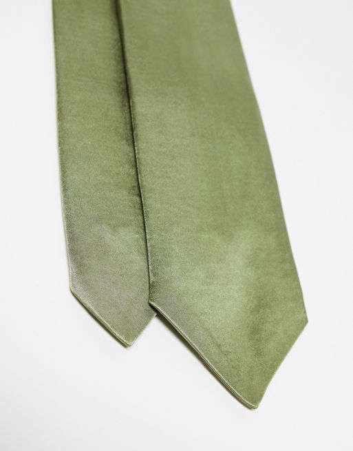 Corbata verde musgo de satén de Six Stories