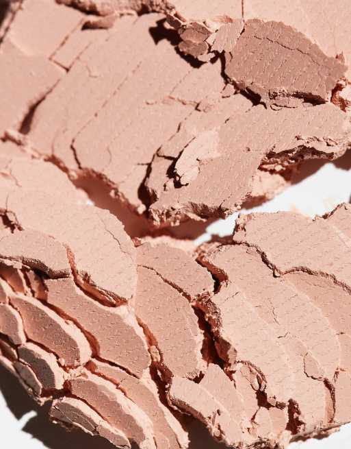 Corrector de color Magic Vanish de Charlotte Tilbury: Tono Fair, 3 de 4