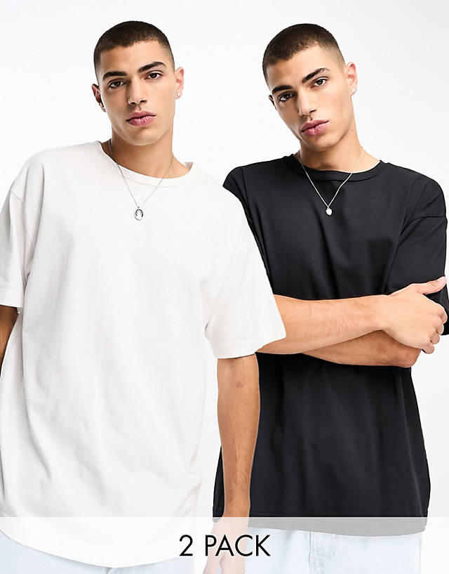 Cotton:On - Cotton On 2 pack relaxed t-shirts in white and black