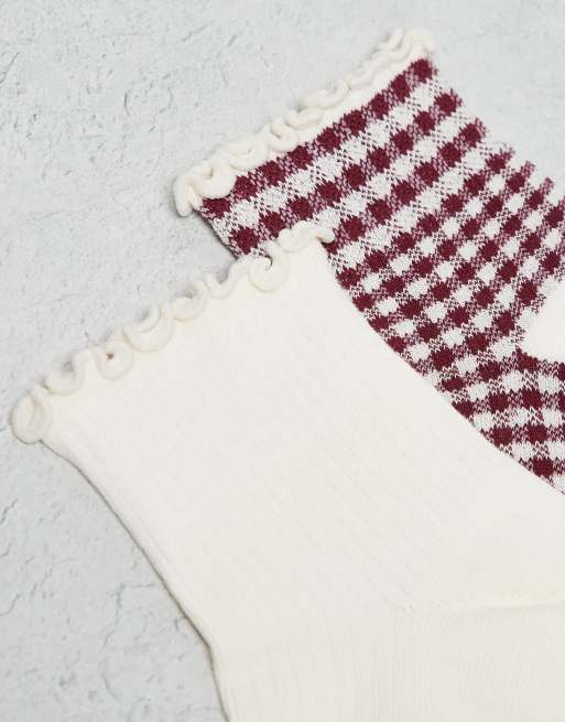 Cotton On 2 pack the perfect pair frill trim rib knit ankle socks in white and red gingham, 2 of 3