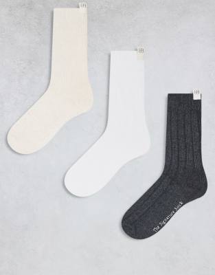 Cotton On - 3er-Pack Crew-Socken in Kokosnussweiß, Weiß und Anthrazit mit Signatur-Logo-Bunt