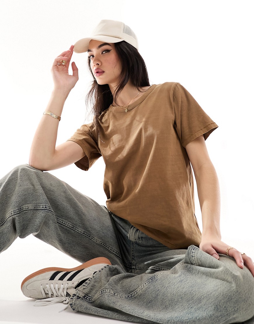 Cotton On 90s classic relaxed t-shirt in washed brown