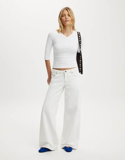 Cotton On 90s v neck ¾ sleeve in white - view 1
