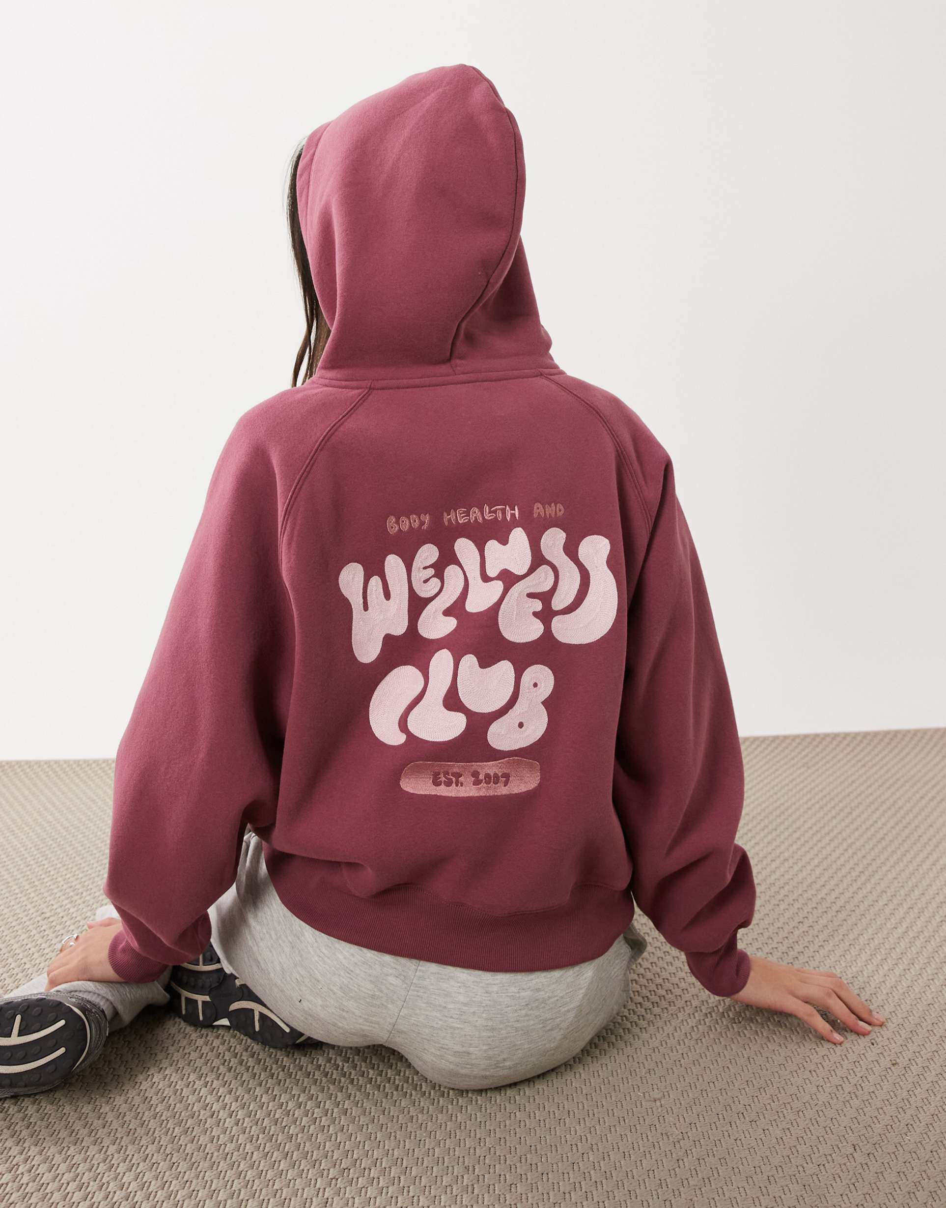 cotton on active plush premium graphic hoodie in dusty rose