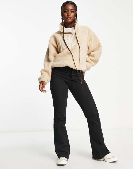 Cotton On Active Sweatshirt aus Sherpa Fleece in Creme ASOS