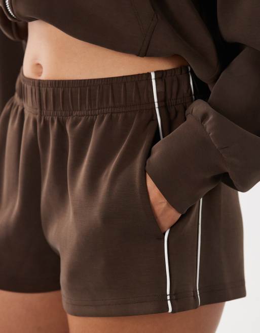 Cotton On Active ultimate soft shorts in French roast (Part of a set), 3 of 5