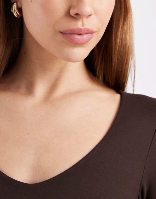 Cotton On active ultra soft scoop neck long sleeve top in french roast, 3 of 4