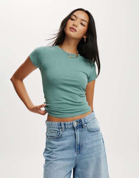 Cotton On – All Day – Jadegrön t-shirt med rund halsringning - view 1