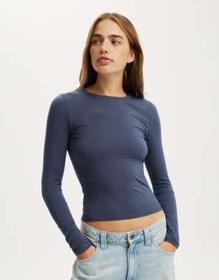 Cotton On - All Day - Langärmliges Shirt in Marineblau mit Rundhalsausschnitt