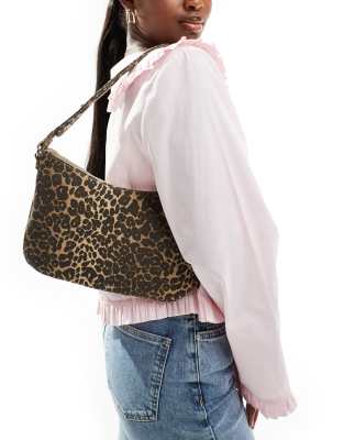 Cotton On aries shoulder bag in leopard canvas-White