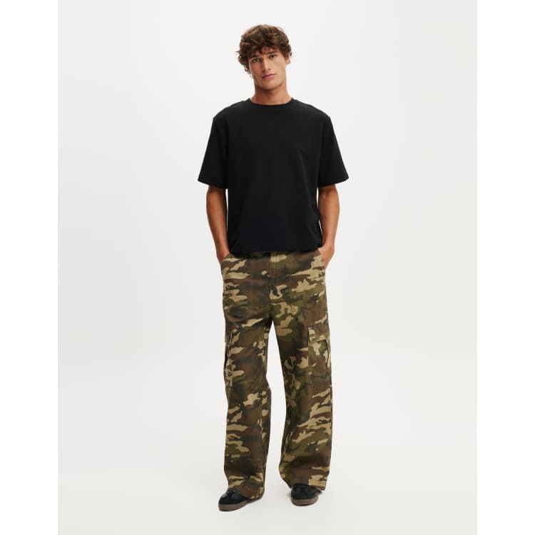 Cotton On Axel super baggy cargo pant in dark camo | ASOS