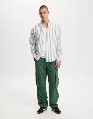 Cotton On Baggy cargo pant in green - MGREEN - view 1