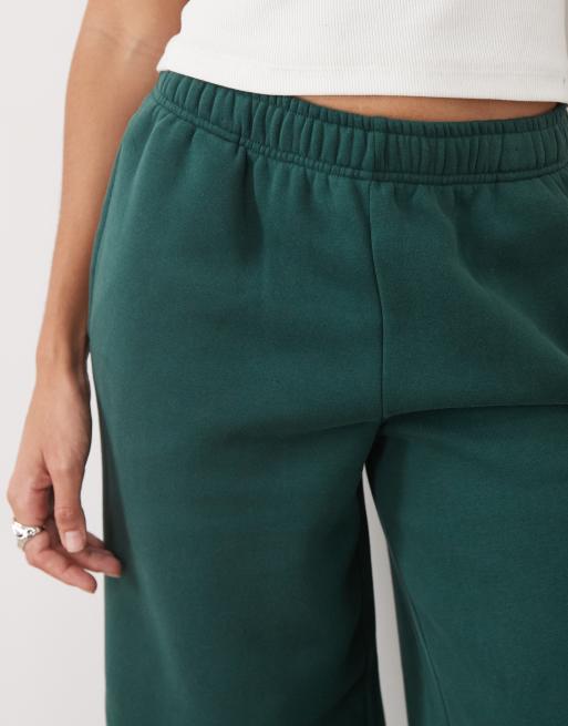 Cotton On baggy sweatpants in treetop green , 4 of 5