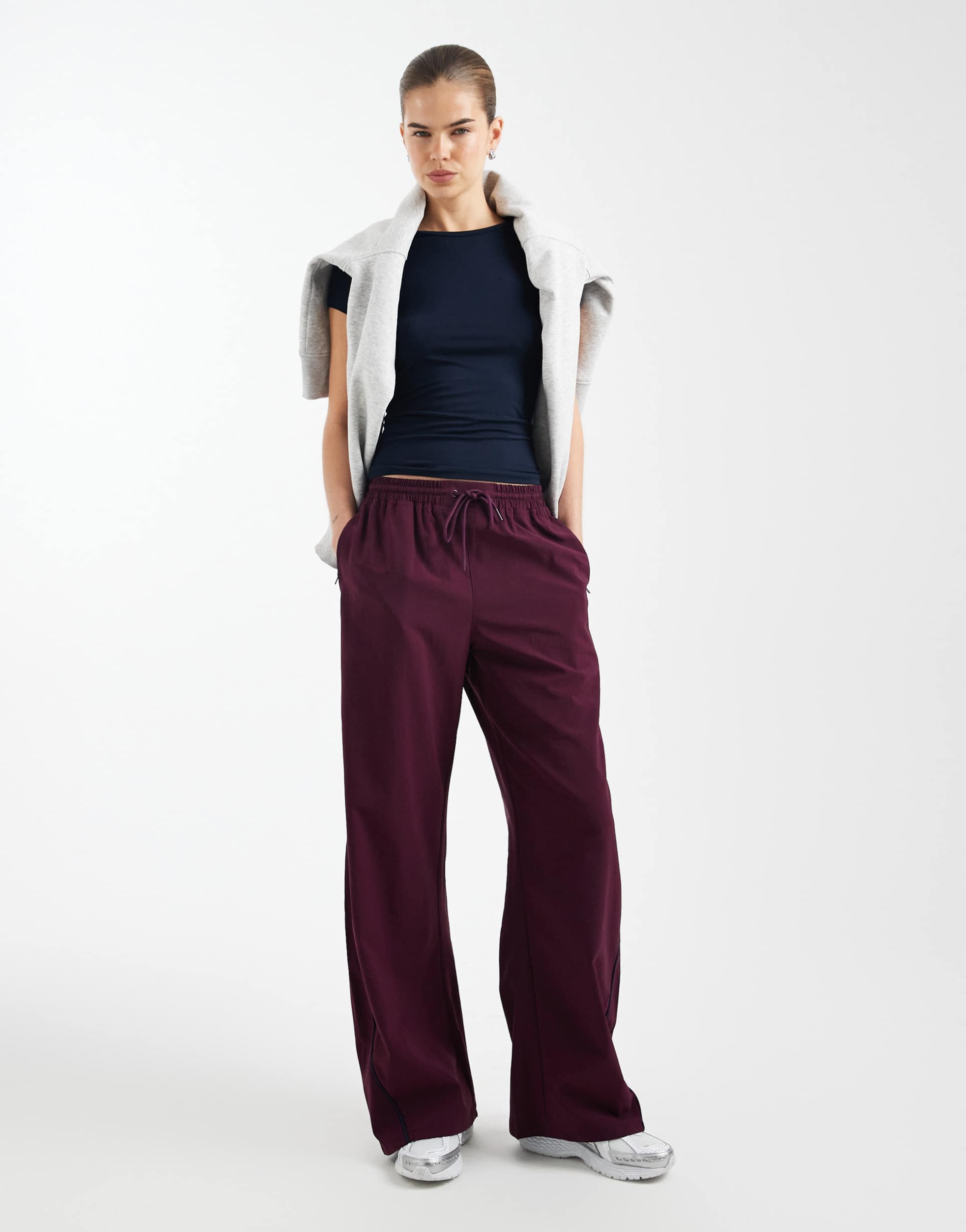 cotton on barrel plush barrel sweatpants sweatpants in pickled beet