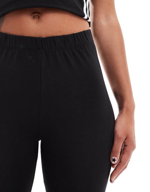 Cotton On - Bella - Pantaloni capri neri con fiocco, 2 di 5