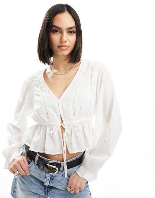 Cotton On - Blusa stile rustico taglio corto bianca con lacci 