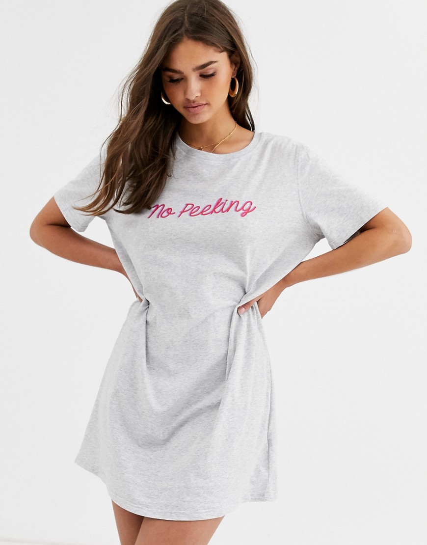 Cotton On – Body – Gråmelerad t-shirt med boxig passform och text
