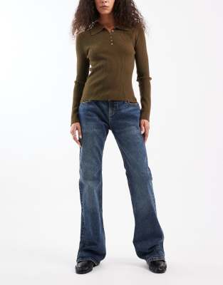 Cotton On - Bootcut-Jeans in Teardrop Blue mit niedrigem Bund-Blau