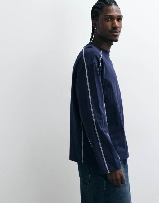 Cotton On box fit long sleeve graphic t-shirt in auto navy, 2 of 5