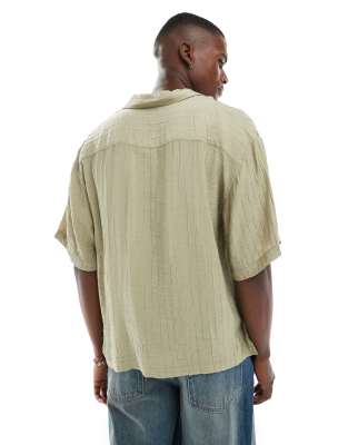 COTTON:ON COTTON ON BOX FIT SHORT SLEEVE SHIRT 