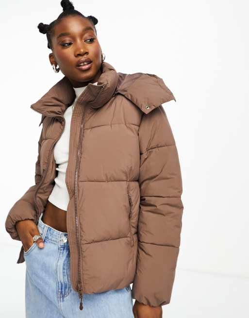 PUFFER JACKET WITH REMOVABLE HOOD