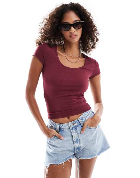 Cotton On – Byron – Kurzärmliges Oberteil in Sauerkirschenrot mit eckigem Ausschnitt - view 1