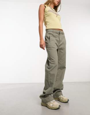 Cotton On - Cargohose in khaki Vintage-Waschung-Grün