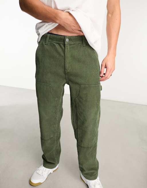 Cotton On - Carpenter - Pantaloni comodi in velluto a coste kaki 