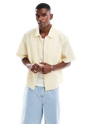 Cotton On - Chemise coupe carrée en crépon rayé - Jaune