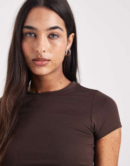 Cotton On – Ciemnobrązowy dopasowany top, 2 z 4