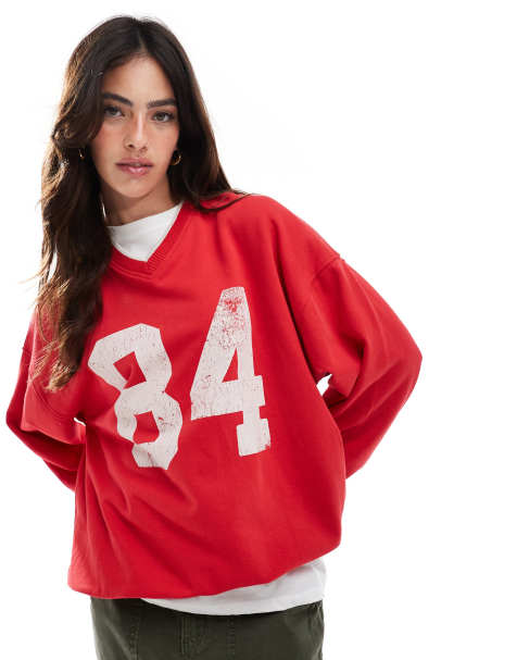 Cotton On – Classic – Czerwona bluza z grafiką i okrągłym dekoltem - view 1