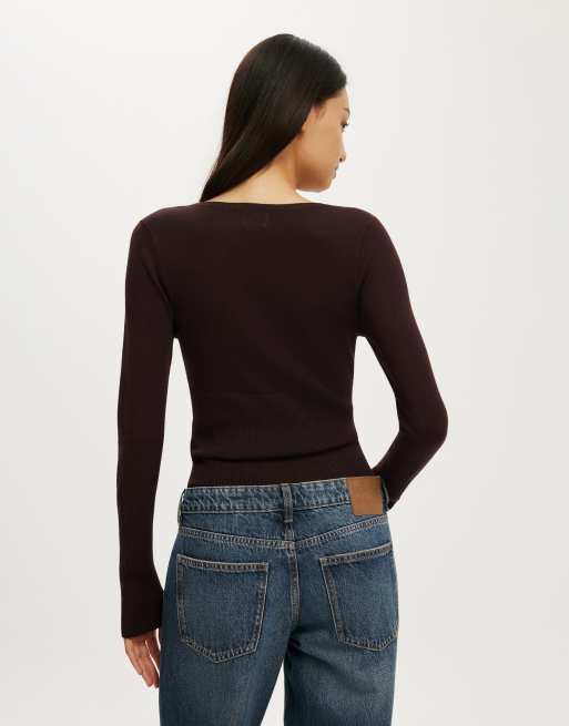 Cotton On Close knit v-neck top in dark oak, 4 of 4