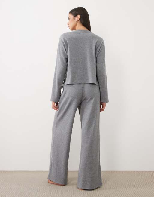 Cotton On conjunto de punto gofrado ultrasuave en gris, 2 de 4